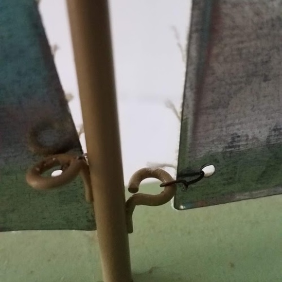 Adorable Sailboat accessory complete with sails - Picture 8 of 8